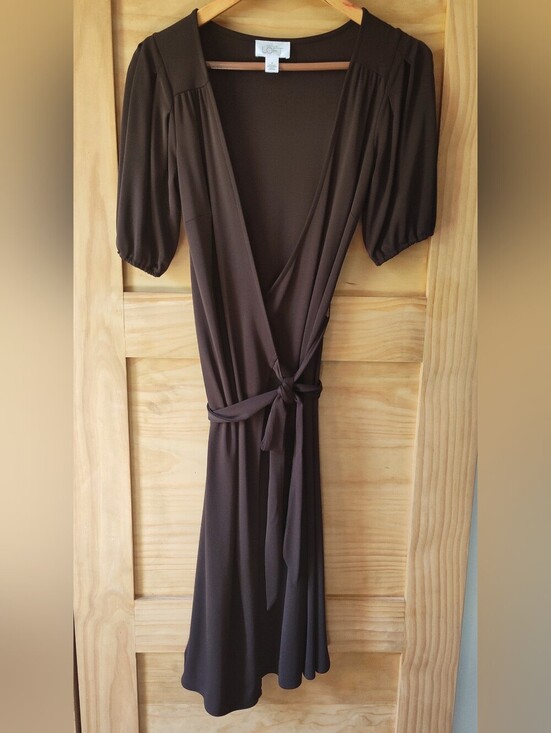 LOFT Dresses & Skirts - Loft Chocolate Brown Classic Elevated Basic Midi Wrap Dress | Tie Waist | Sz 4